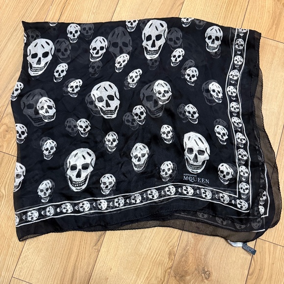 Alexander McQueen 100% Silk Scarf - Picture 1 of 6